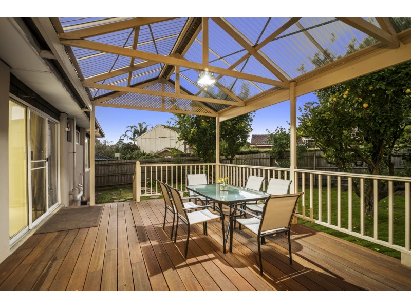 6 Carisbrook Court, Doncaster East VIC 3109