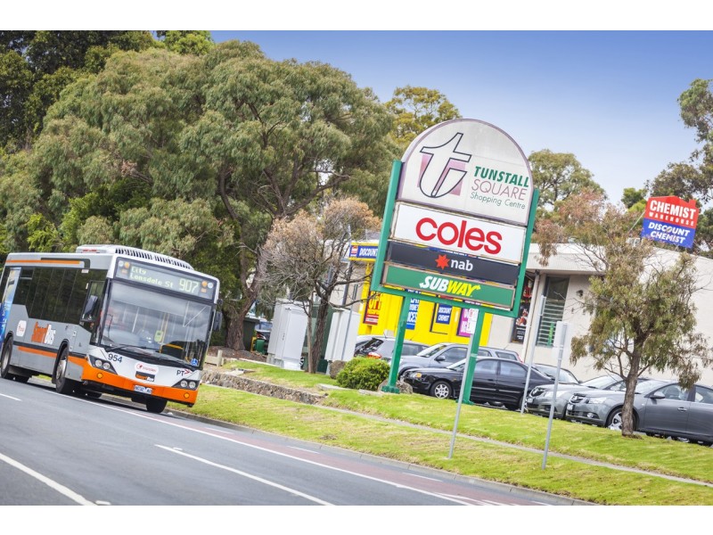 6 Carisbrook Court, Doncaster East VIC 3109