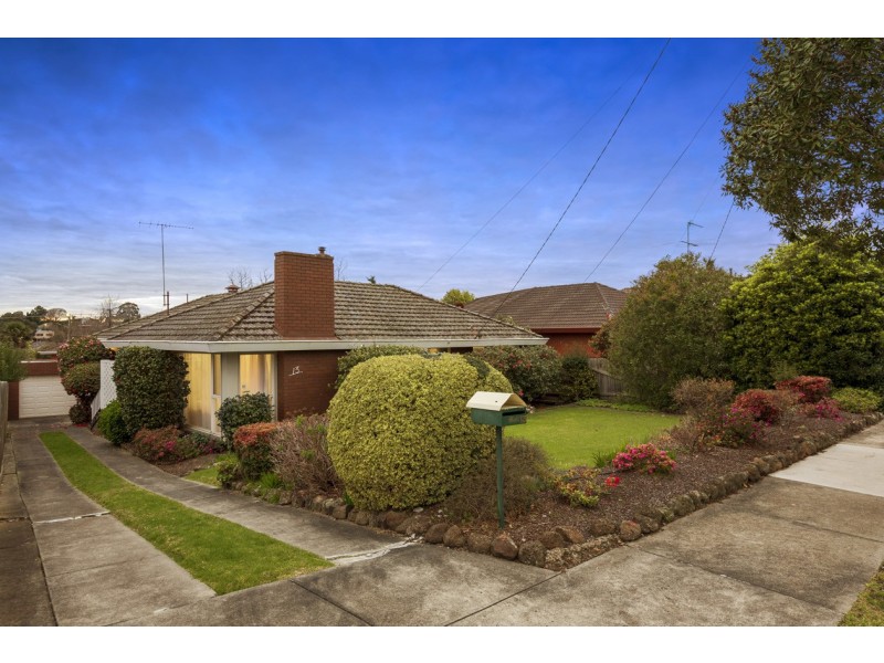 13 Lauri Ann Street, Templestowe Lower VIC 3107
