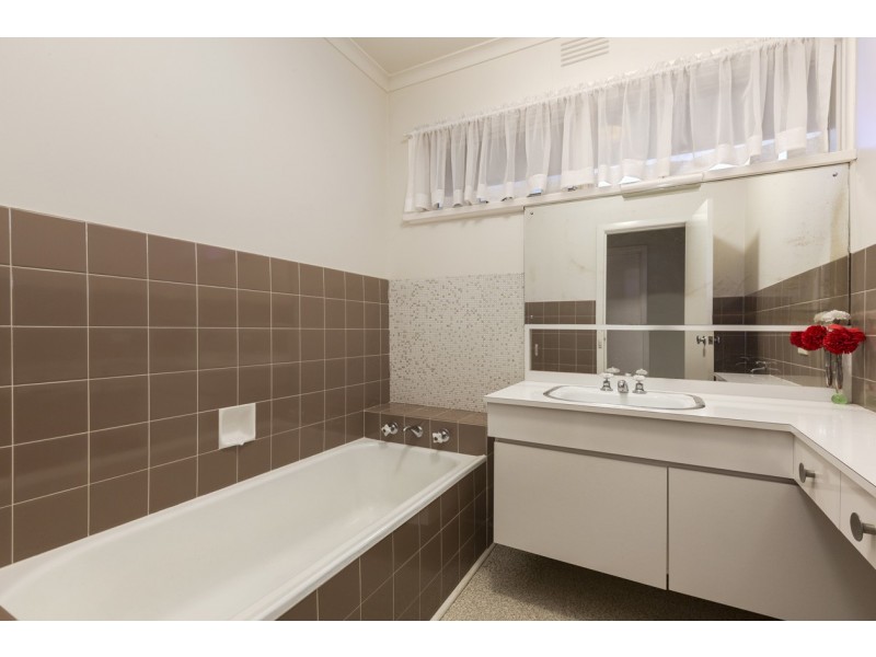 13 Lauri Ann Street, Templestowe Lower VIC 3107