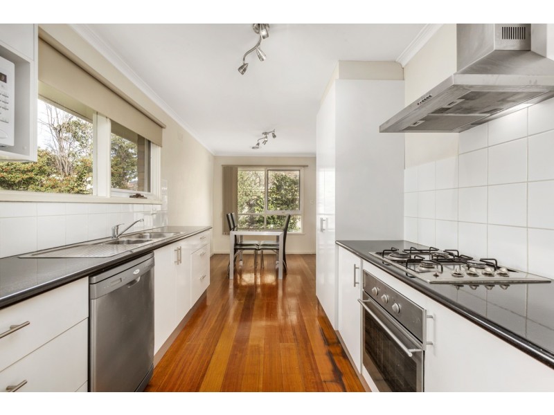 52 Grantley Drive, Glen Waverley VIC 3150