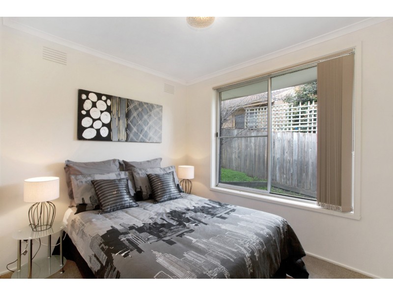 2/104 Para Road, Montmorency VIC 3094