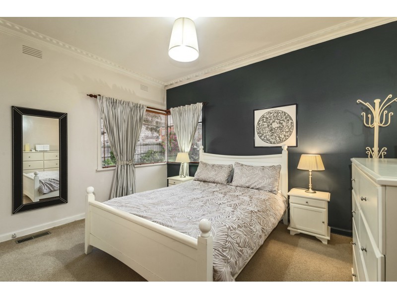 6 Tiller Street, Burwood East VIC 3151