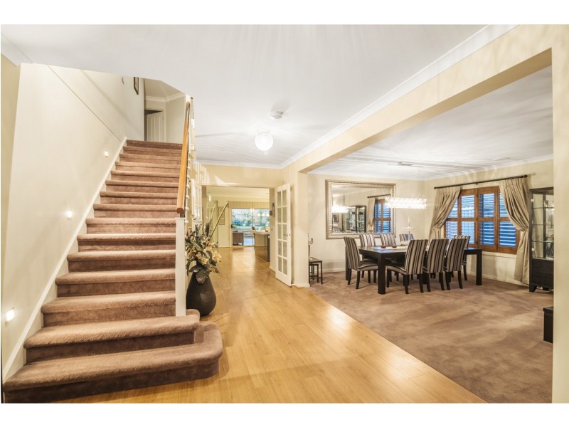 21 Winston Drive, Doncaster VIC 3108