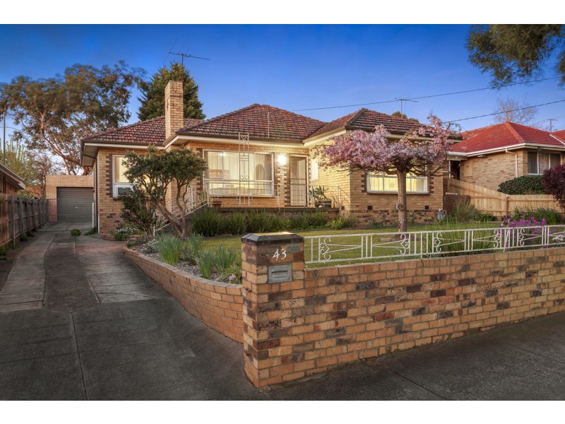 43 Trawool Street, Box Hill North VIC 3129