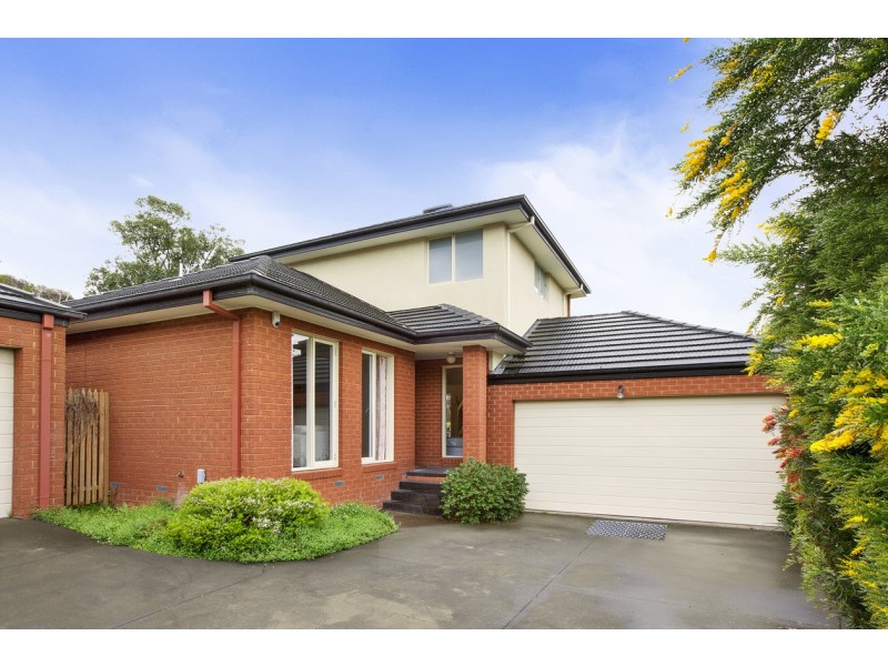 2/4 Boronia Grove, Doncaster East VIC 3109