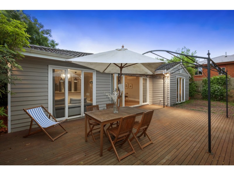 2 Meryl Street, Doncaster East VIC 3109