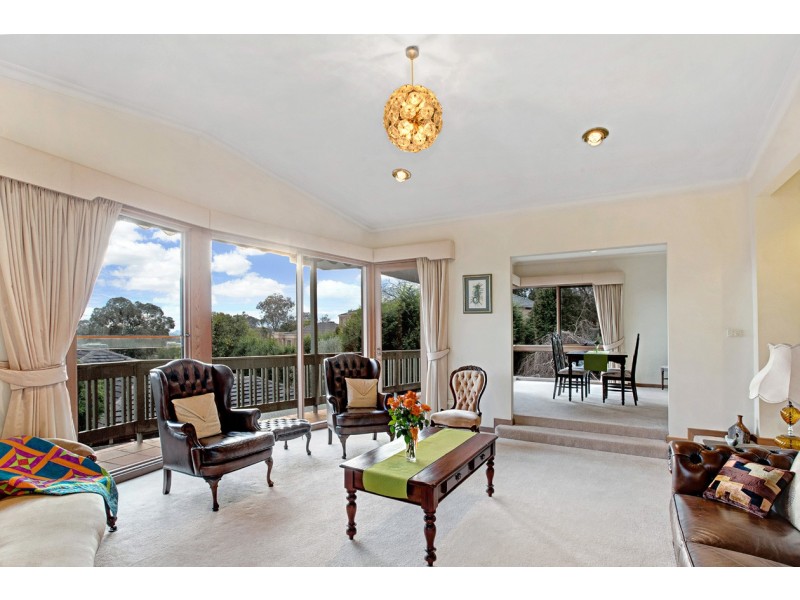 14 Chifley Parade, Ringwood North VIC 3134