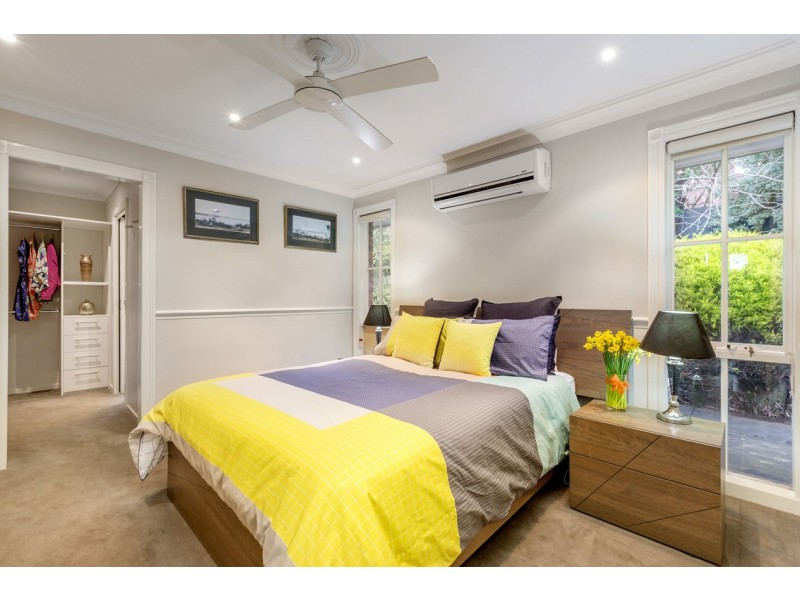 1 Chevalier Crescent, Mooroolbark VIC 3138