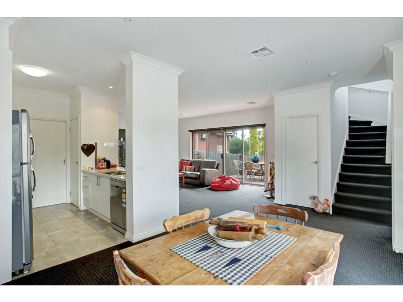 2/22 Bowen Road, Lilydale VIC 3140