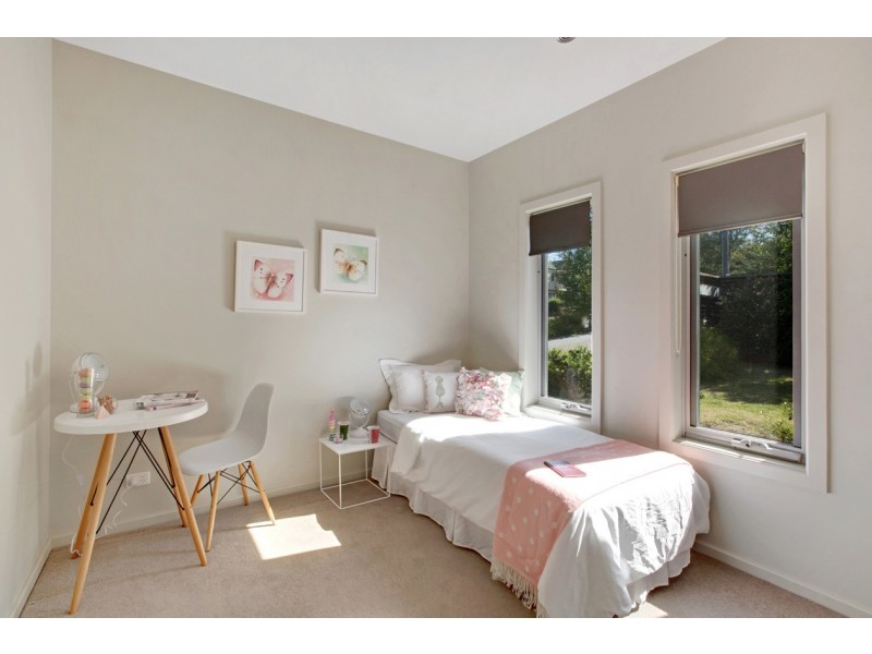 1/57 Heatherdale Road, Ringwood VIC 3134