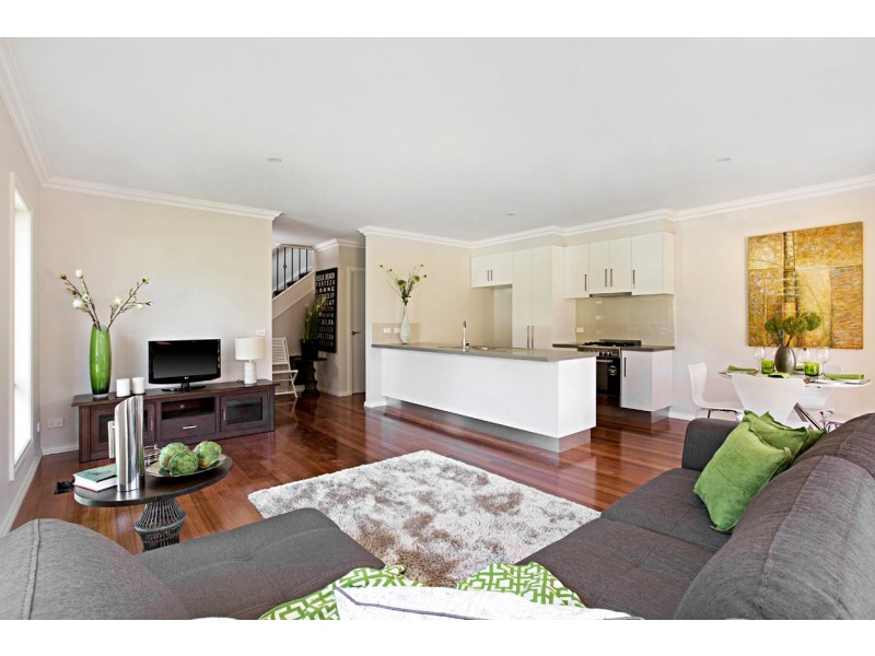 1/15 Holland Road, Ringwood East VIC 3135