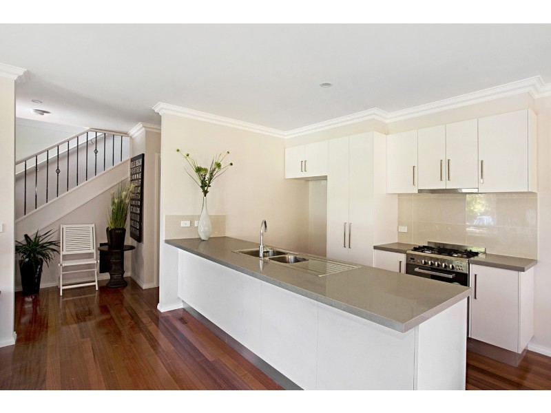 1/15 Holland Road, Ringwood East VIC 3135