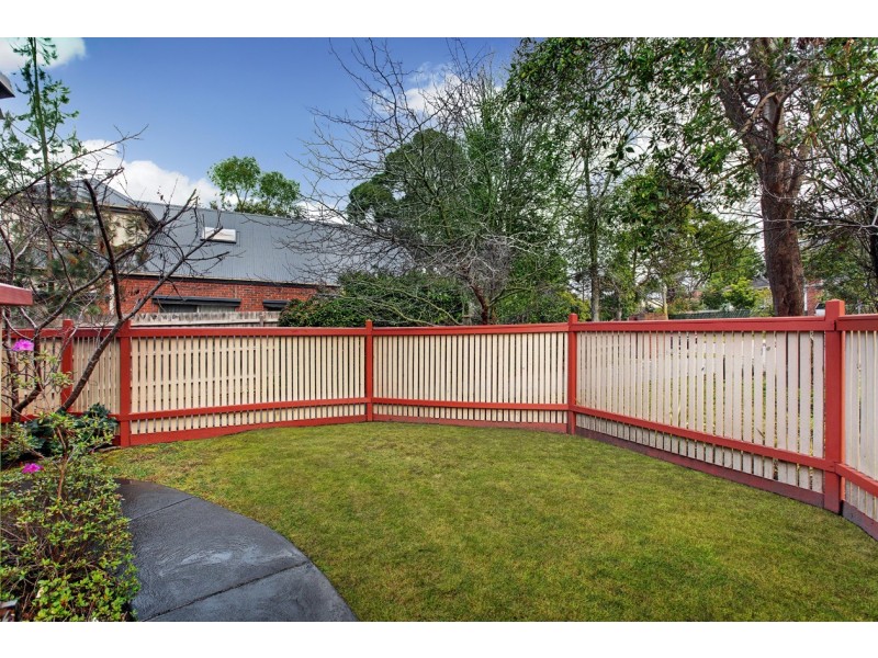 1/10 Linden Road, Ringwood North VIC 3134