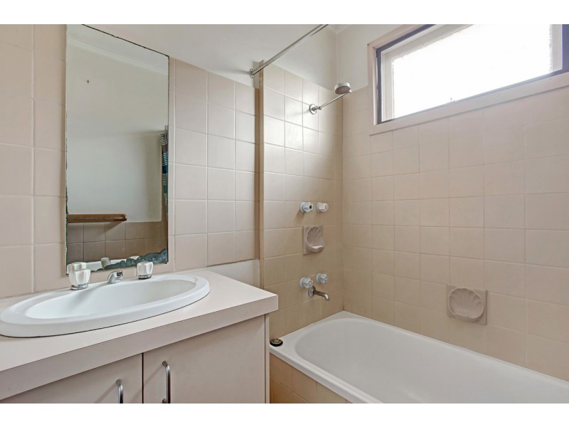 2/28 Colchester Road, Kilsyth VIC 3137