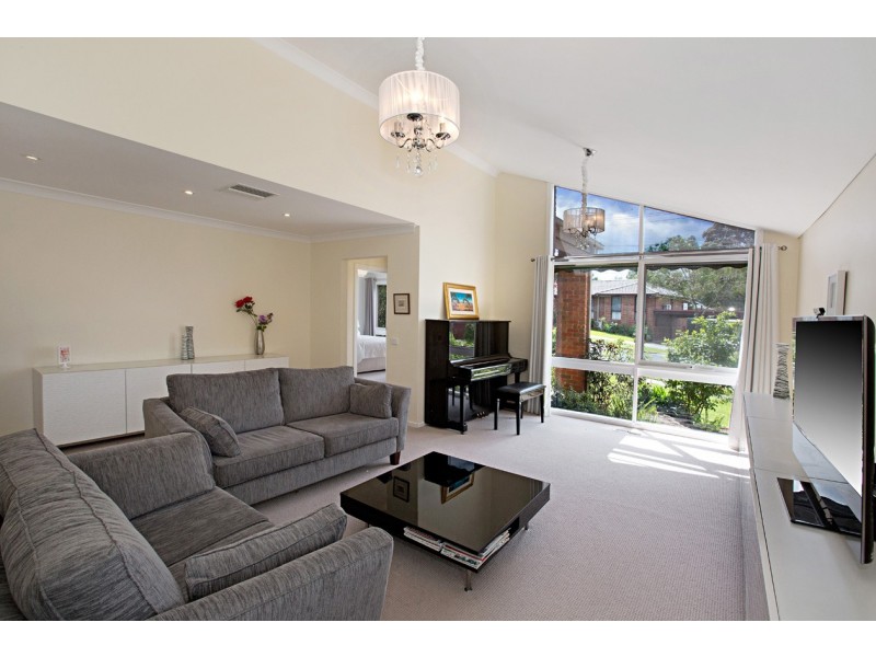 2 Ashcombe Drive, Ringwood VIC 3134