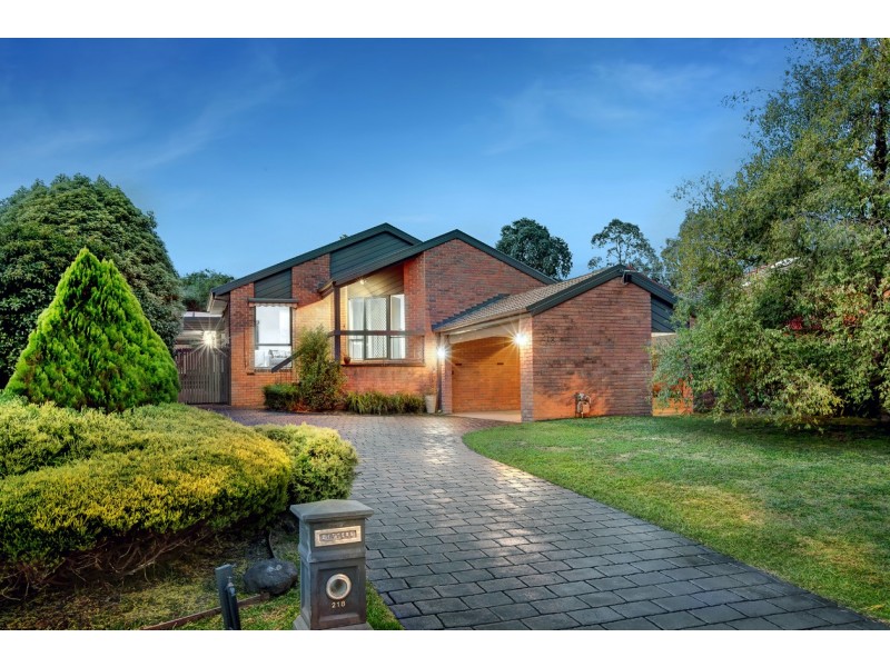 218 Oban Road, Ringwood North VIC 3134
