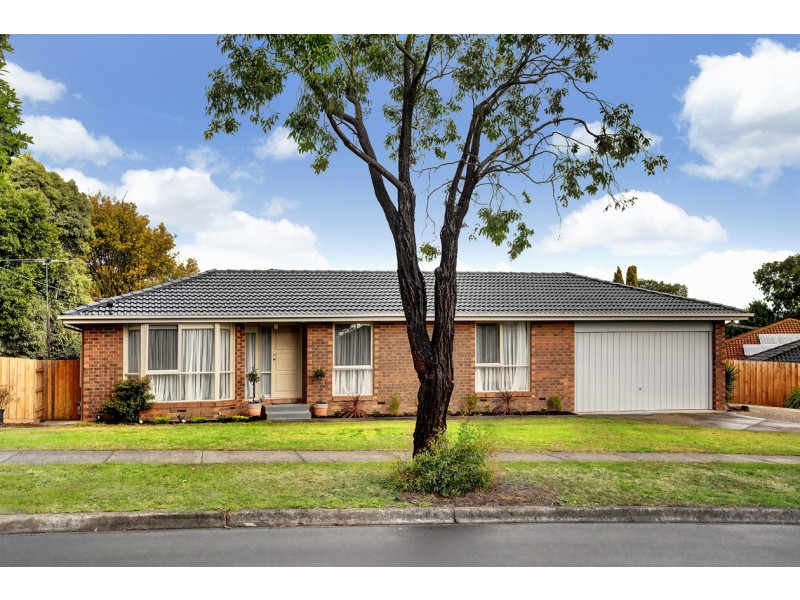 69-71 Langdale Drive, Croydon Hills VIC 3136