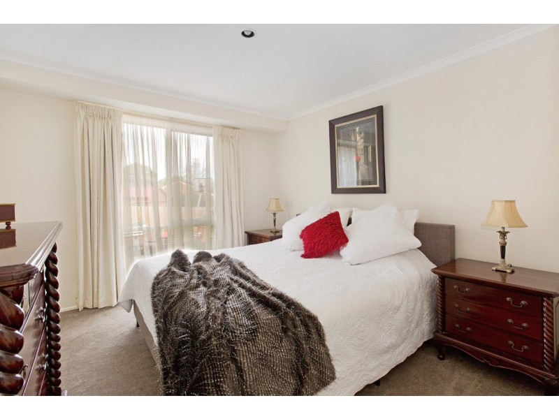 69-71 Langdale Drive, Croydon Hills VIC 3136