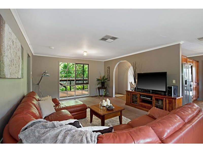 2 Pamela Place, Ringwood North VIC 3134