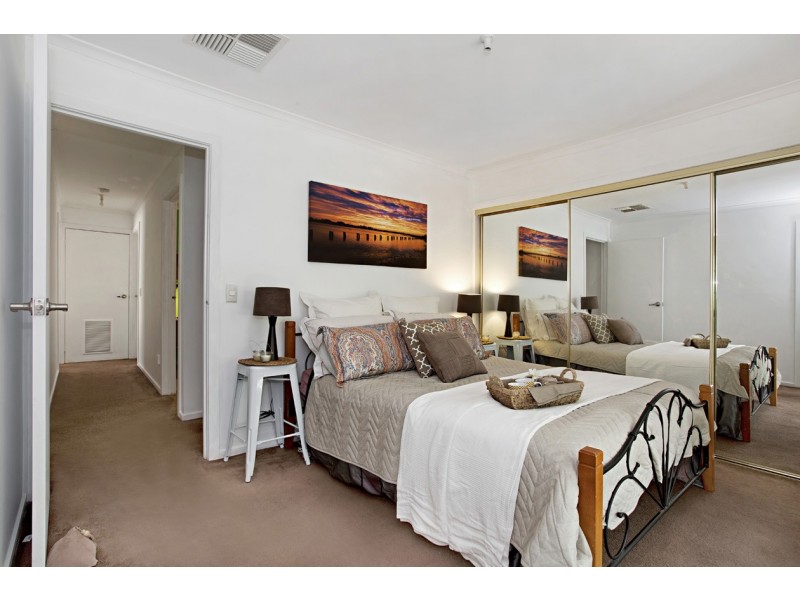 2 Pamela Place, Ringwood North VIC 3134