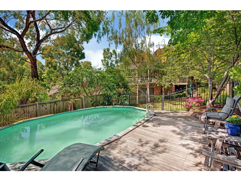 2 Pamela Place, Ringwood North VIC 3134