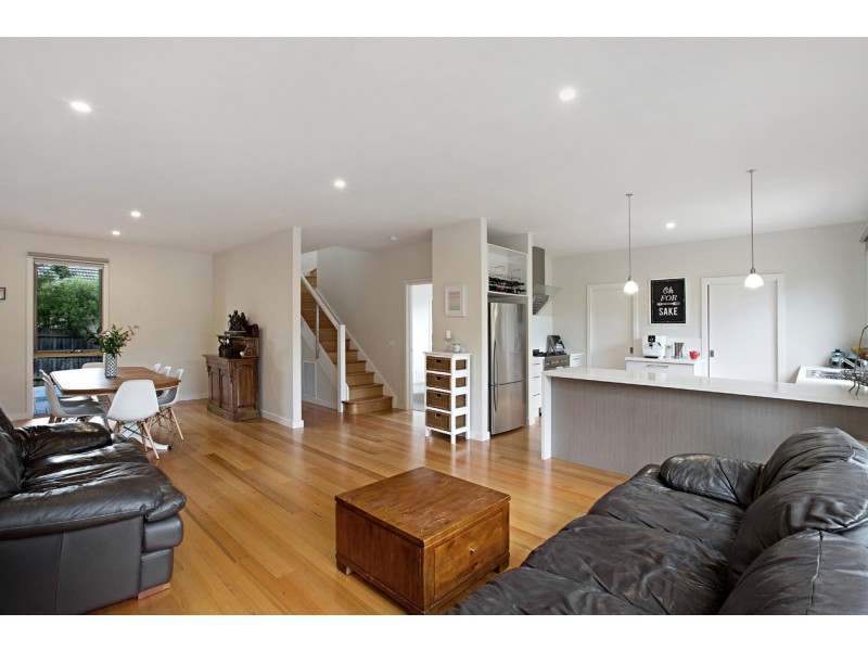 2/2 Yarmouth Street, Ringwood VIC 3134