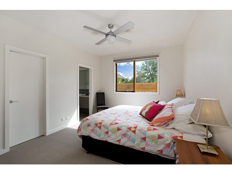 2/2 Yarmouth Street, Ringwood VIC 3134