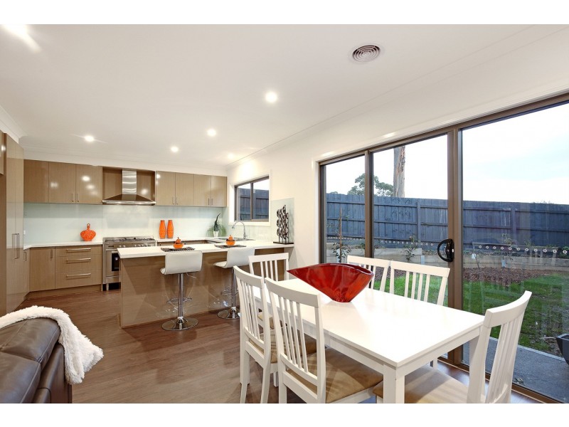 10 Cart Lane, Ringwood East VIC 3135