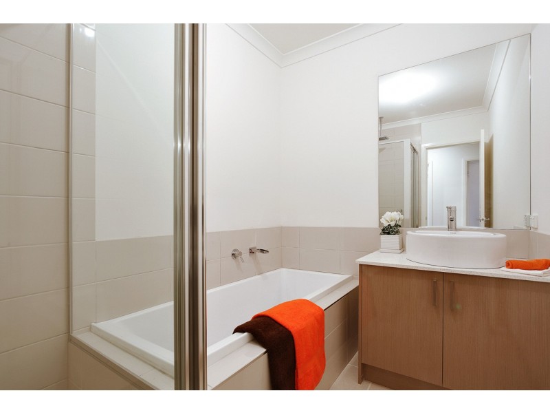 10 Cart Lane, Ringwood East VIC 3135