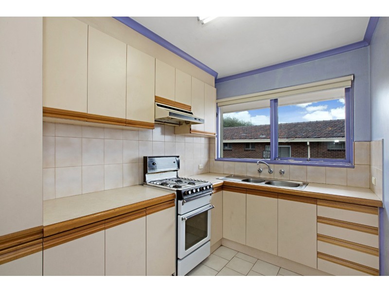 8/64 Wellington Road, Clayton VIC 3168