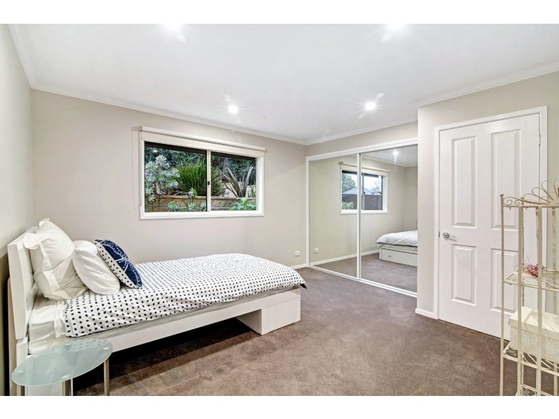 1 Mulawa Street, Croydon North VIC 3136