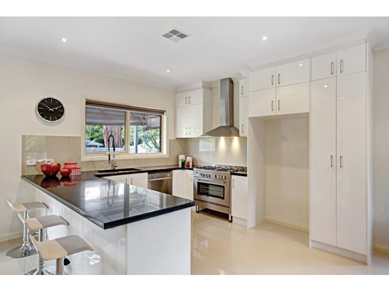 31A Barclay Avenue, Croydon VIC 3136