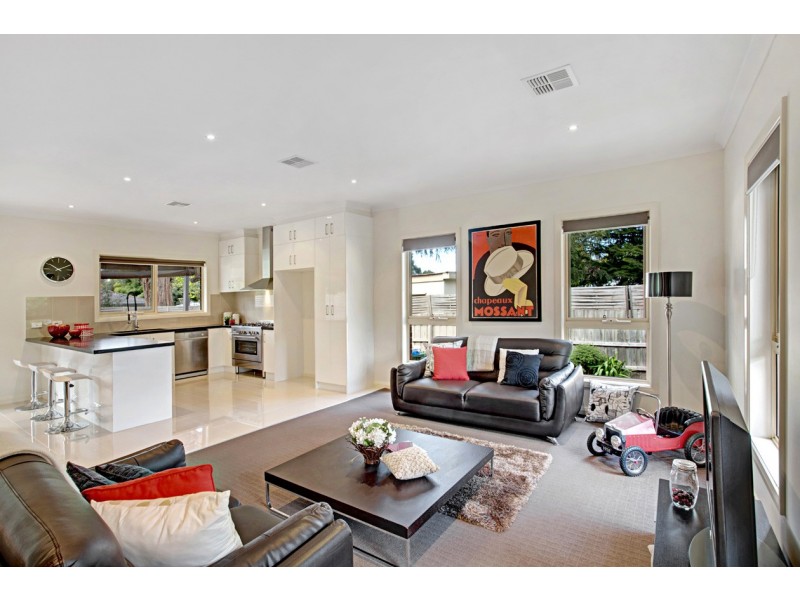 31A Barclay Avenue, Croydon VIC 3136