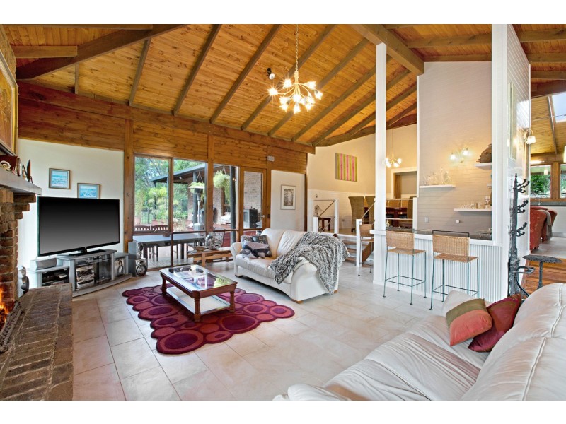 273-275 Oban Road, Donvale VIC 3111