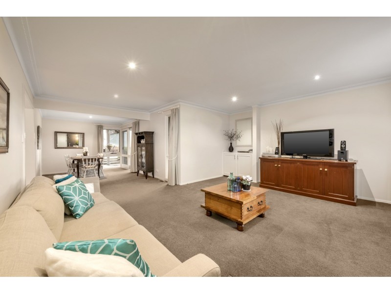 87 Gracedale Avenue, Ringwood East VIC 3135