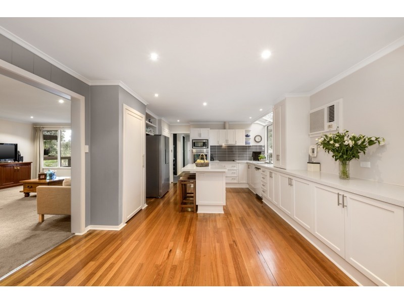 87 Gracedale Avenue, Ringwood East VIC 3135