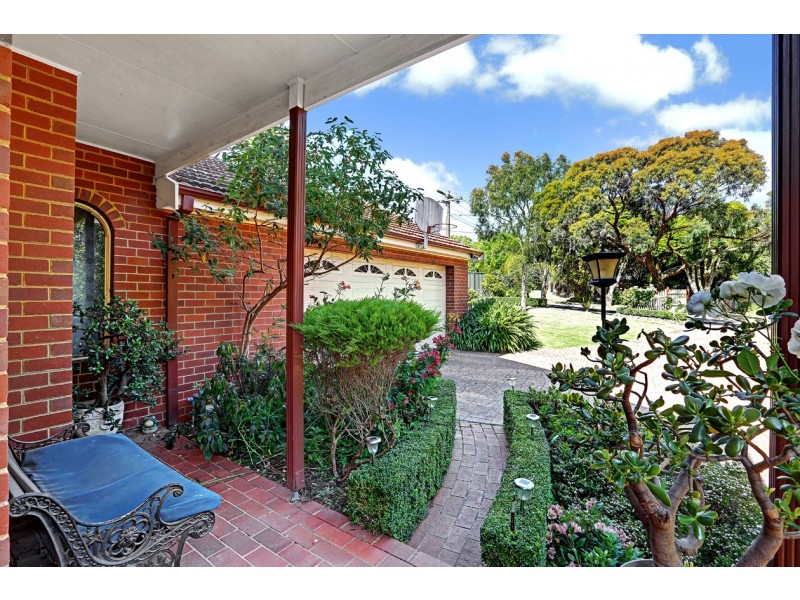 5 Mitchell Court, Croydon North VIC 3136