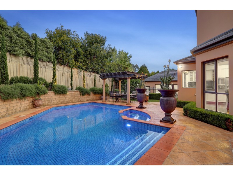 29 Oban Woods, Ringwood North VIC 3134