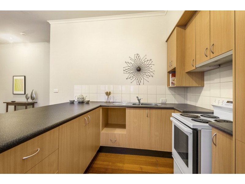 2/14 Shady Grove, Nunawading VIC 3131