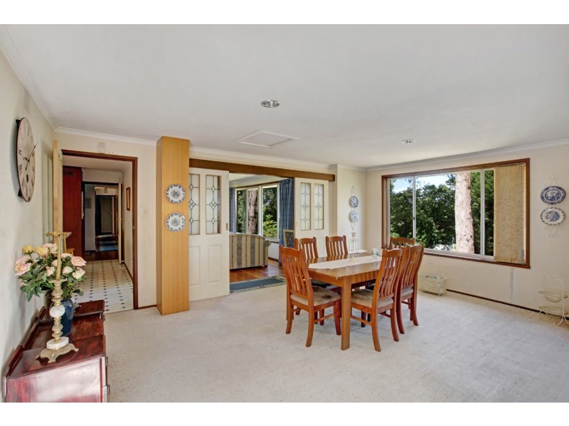 8 Baringa Road, Croydon North VIC 3136