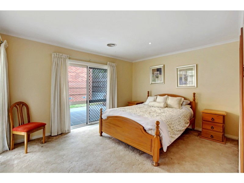 63 Bambra Street, Croydon VIC 3136