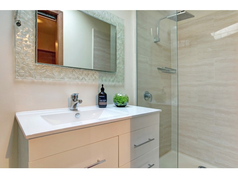 9 June Square, Ringwood North VIC 3134