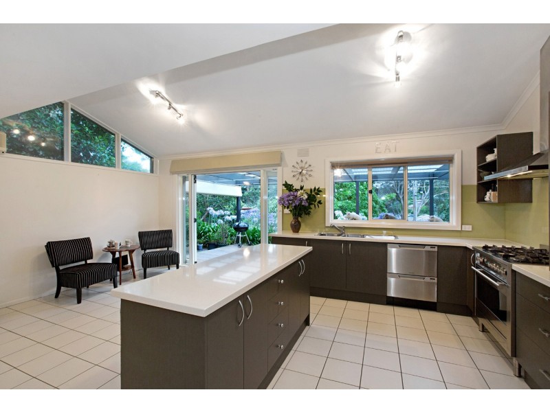 28 Cantala Crescent, Ringwood North VIC 3134