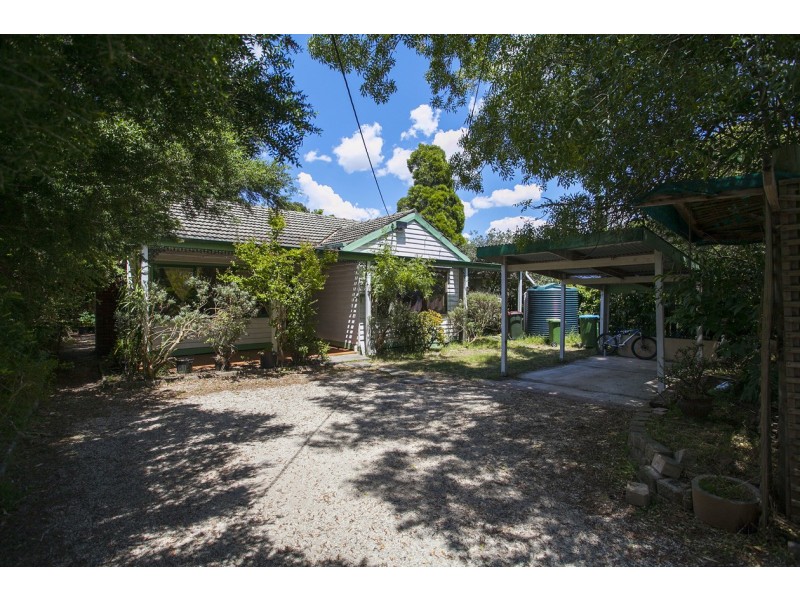 9 Loughnan Road, Ringwood VIC 3134