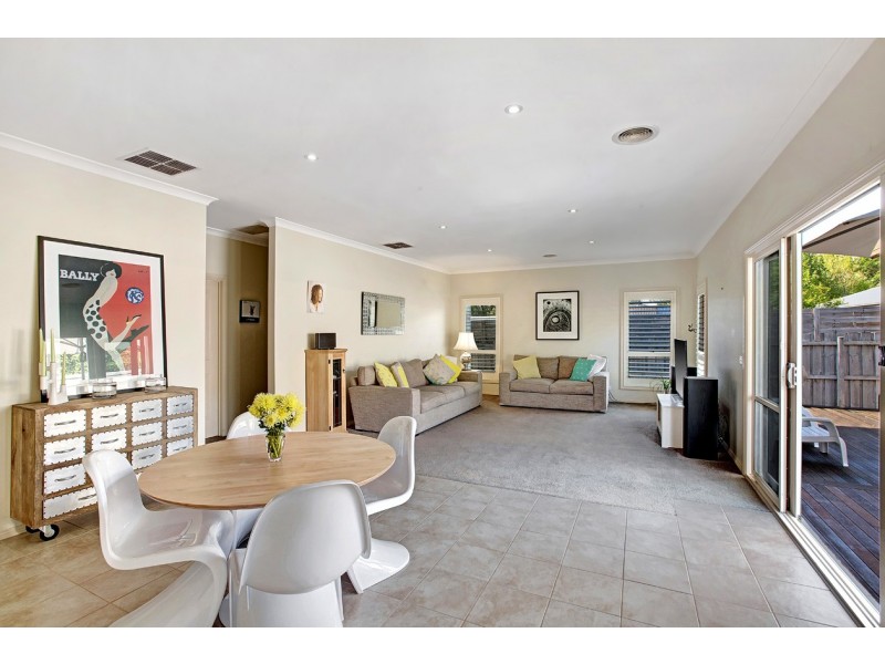 13a Jesmond Road, Croydon VIC 3136