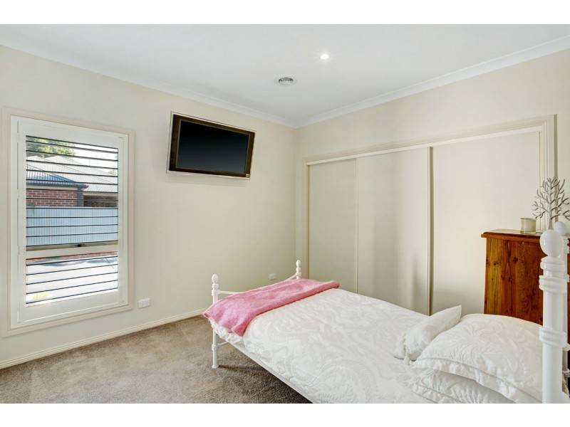 13a Jesmond Road, Croydon VIC 3136