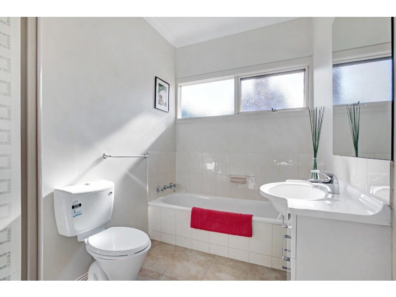 13a Jesmond Road, Croydon VIC 3136