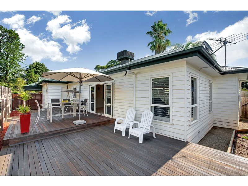 13a Jesmond Road, Croydon VIC 3136