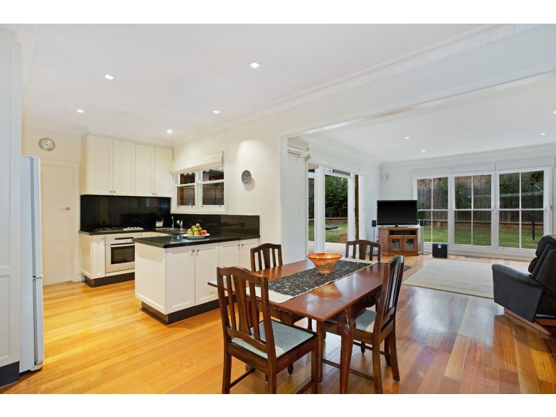 11 Lauer Street, Doncaster VIC 3108